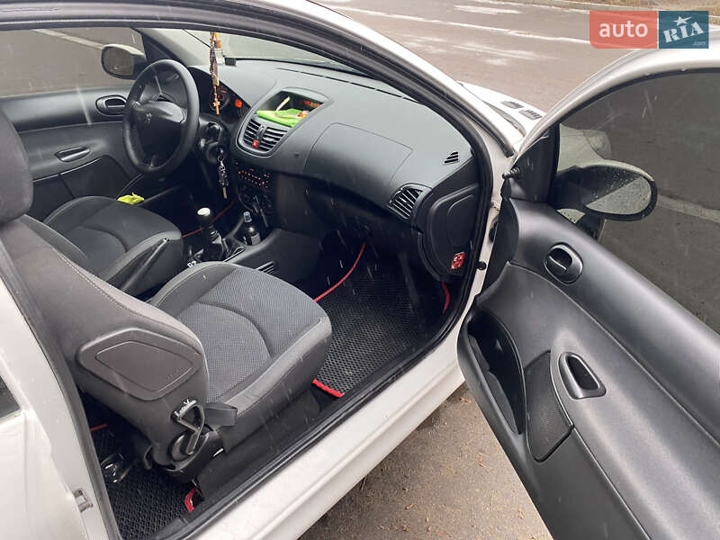 Хетчбек Peugeot 206 2009 в Івано-Франківську фото 12 Хетчбек Peugeot 206 2009 в Івано-Франківську