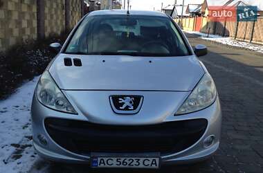 Хэтчбек Peugeot 206 2011 в Луцке