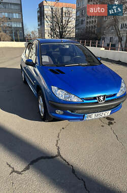 Хэтчбек Peugeot 206 2006 в Николаеве