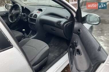 Хетчбек Peugeot 206 2007 в Києві