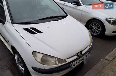 Хэтчбек Peugeot 206 2002 в Борисполе
