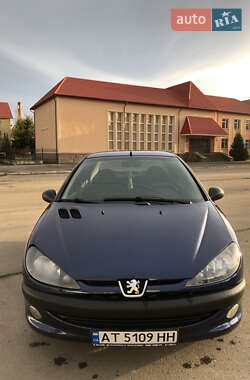 Седан Peugeot 206 2007 в Долині