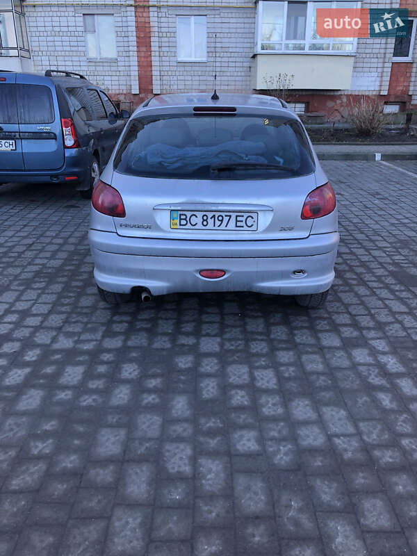 Хетчбек Peugeot 206 2004 в Львові
