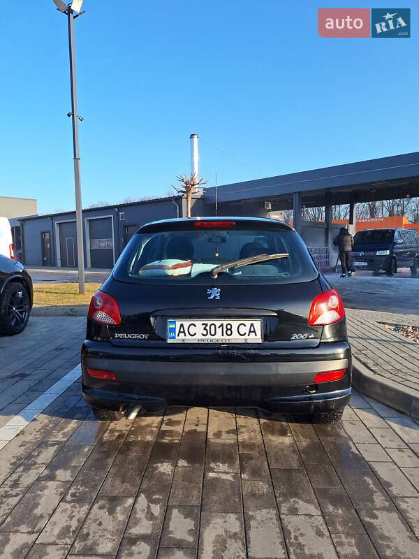 Хетчбек Peugeot 206 2011 в Луцьку