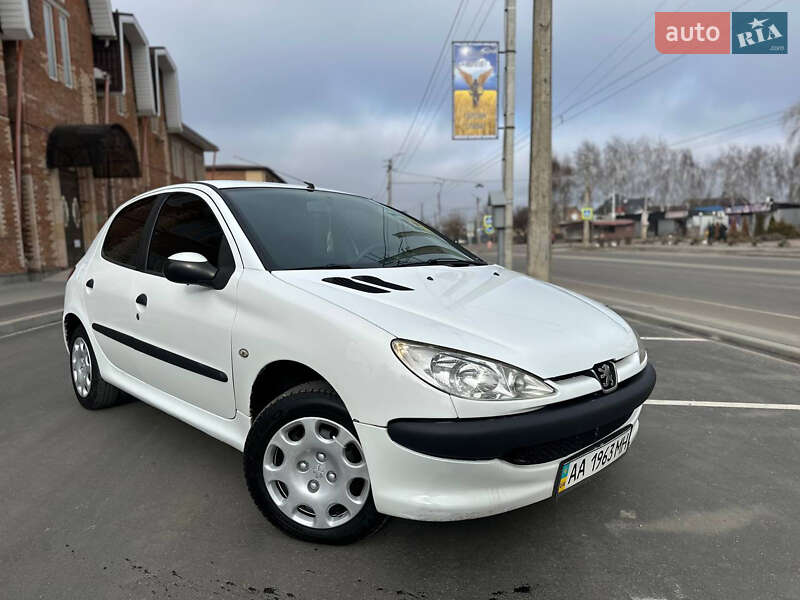 Хэтчбек Peugeot 206 2007 в Белой Церкви