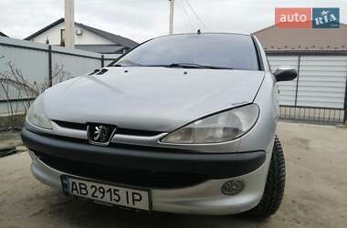 Хэтчбек Peugeot 206 2003 в Виннице