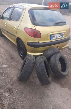 Хэтчбек Peugeot 206 2005 в Львове