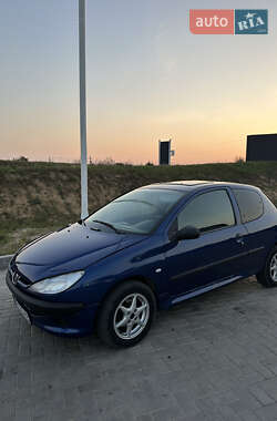 Хэтчбек Peugeot 206 2000 в Жмеринке