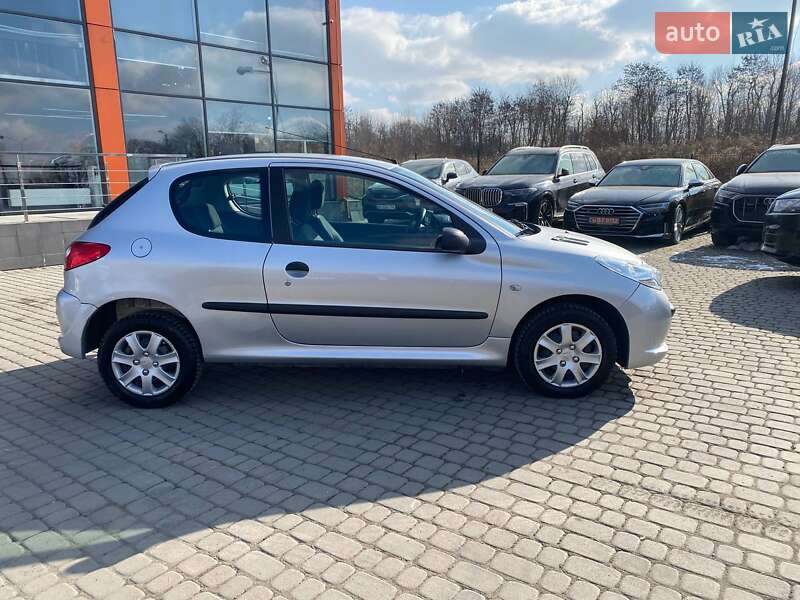 Хетчбек Peugeot 206 2011 в Львові фото 9 Хетчбек Peugeot 206 2011 в Львові