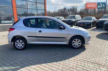 Хэтчбек Peugeot 206 2011 в Львове