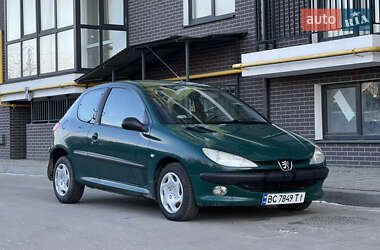 Хэтчбек Peugeot 206 2000 в Жовкве