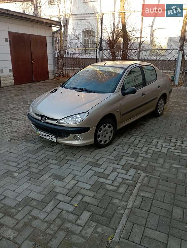 Седан Peugeot 206 2006 в Сумах