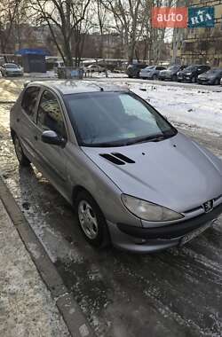 Хэтчбек Peugeot 206 2001 в Днепре