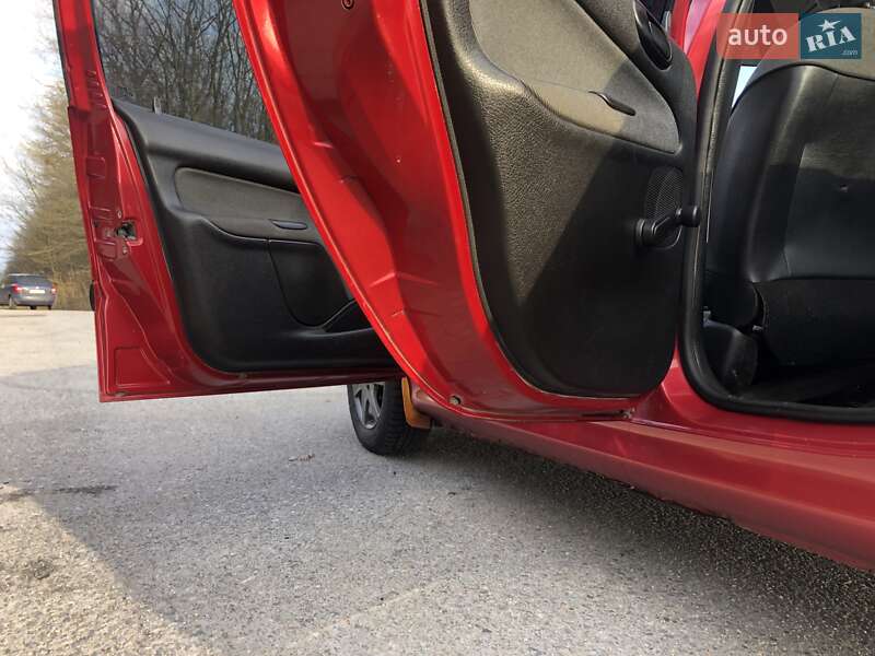 Седан Peugeot 206 2007 в Вінниці
