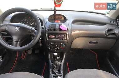 Седан Peugeot 206 2007 в 