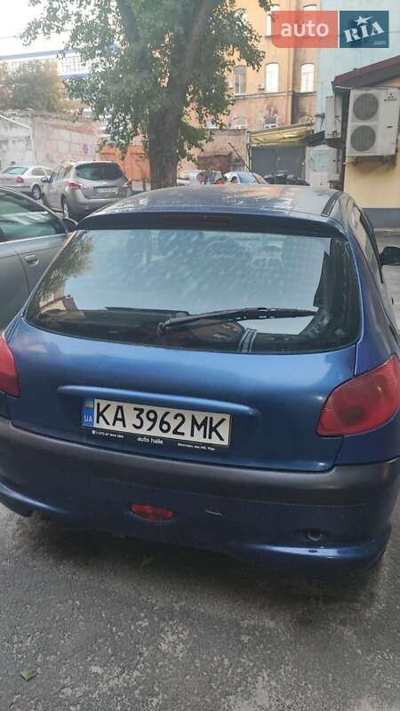 Хэтчбек Peugeot 206 2006 в Киеве