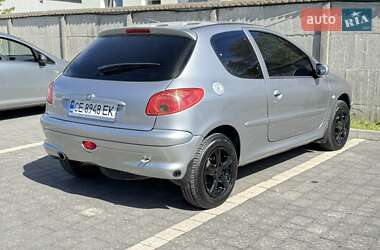 Хетчбек Peugeot 206 2001 в 
