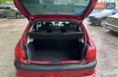 Хетчбек Peugeot 206 2007 в 