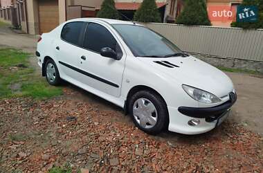 Седан Peugeot 206 2007 в 