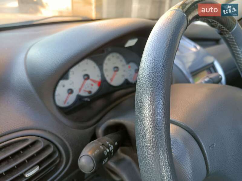 Кабріолет Peugeot 206 2002 в Охтирці