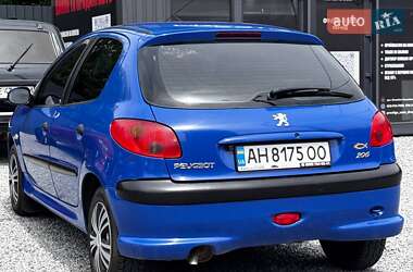 Хетчбек Peugeot 206 2006 в 
