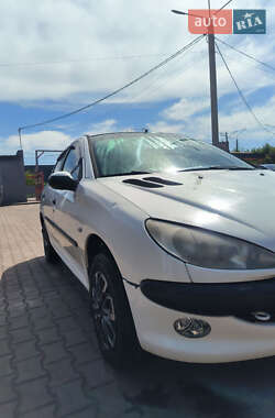 Хэтчбек Peugeot 206 2008 в 