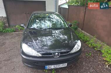 Хетчбек Peugeot 206 2006 в 