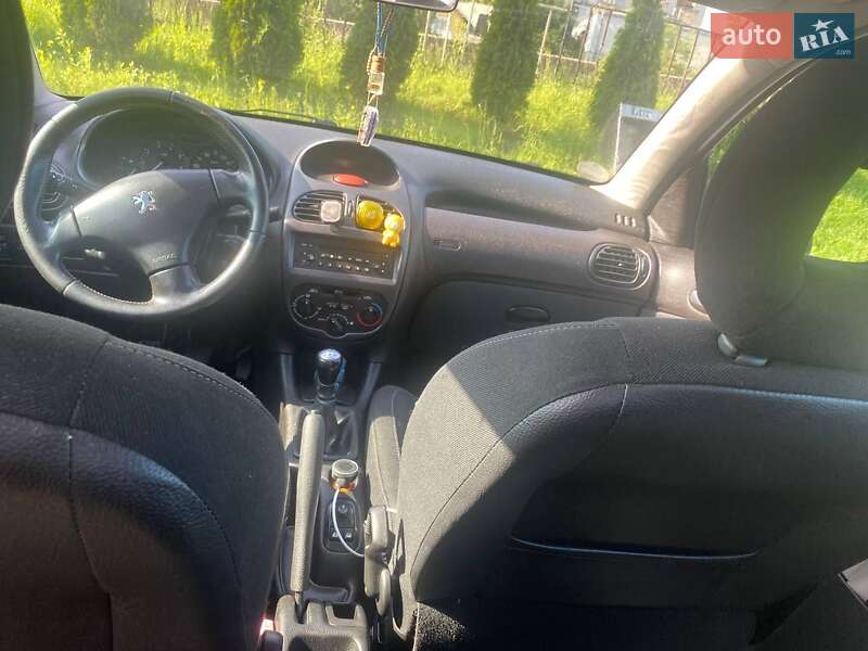 Универсал Peugeot 206 2002 в Дрогобыче фото 9 Универсал Peugeot 206 2002 в Дрогобыче