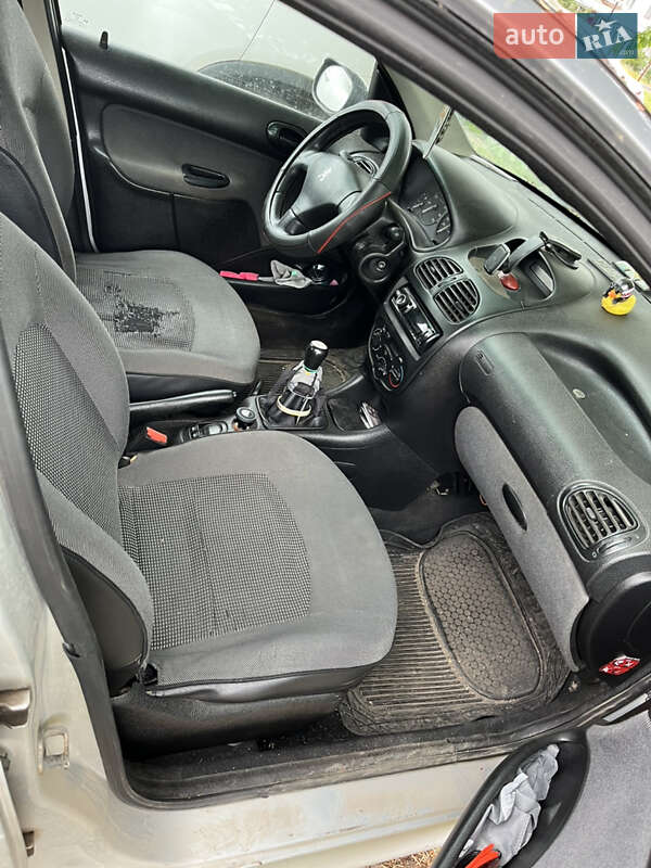 Седан Peugeot 206 2007 в 