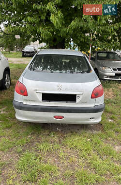 Седан Peugeot 206 2007 в 