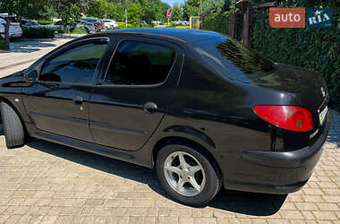 Седан Peugeot 206 2007 в 