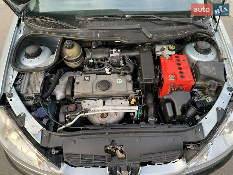 Седан Peugeot 206 2008 в Дубно