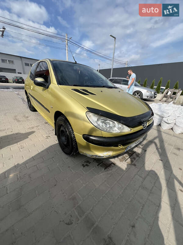 Хетчбек Peugeot 206 2003 в Львові