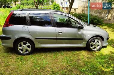 Хэтчбек Peugeot 206 2002 в Здолбунове