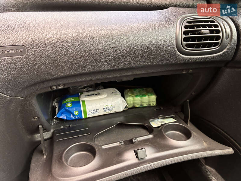 Хетчбек Peugeot 206 2003 в Кременчуці