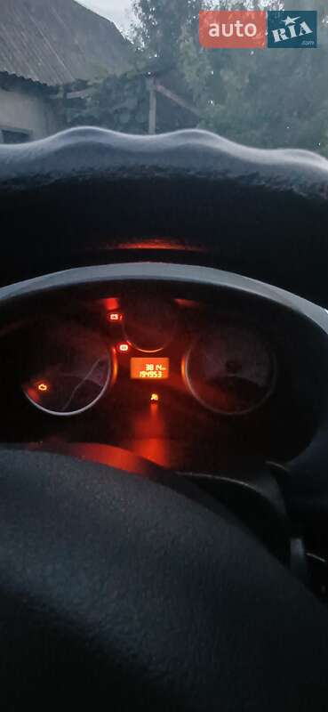 Хетчбек Peugeot 206 2009 в Мукачевому