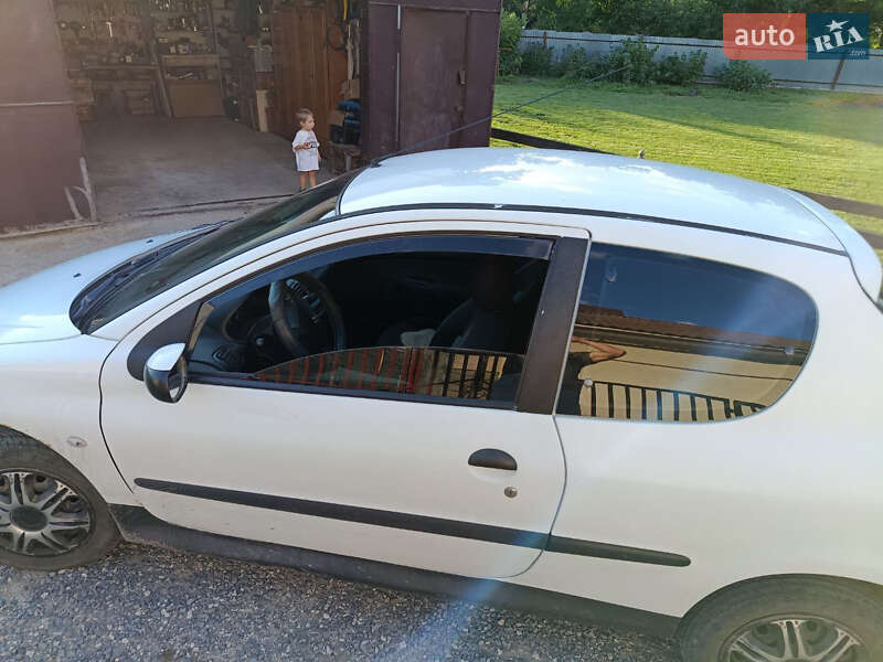 Хэтчбек Peugeot 206 2008 в Тернополе фото 5 Хэтчбек Peugeot 206 2008 в Тернополе
