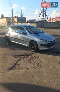 Хэтчбек Peugeot 206 2002 в Киеве