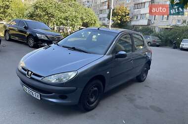 Хэтчбек Peugeot 206 2005 в Киеве