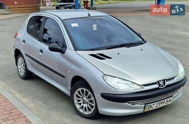 Хетчбек Peugeot 206 2001 в Старому Самборі