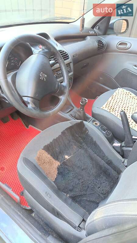 Хетчбек Peugeot 206 2006 в Києві