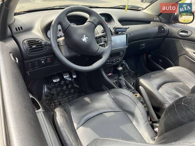 Кабріолет Peugeot 206 2001 в Львові фото 5 Кабріолет Peugeot 206 2001 в Львові