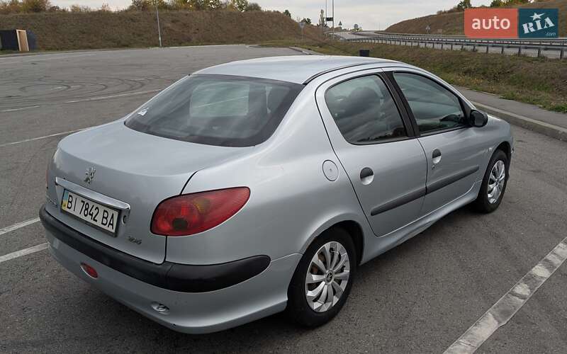 Седан Peugeot 206 2008 в Полтаве