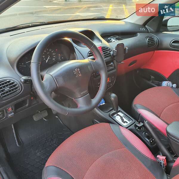 Хетчбек Peugeot 206 2003 в Києві фото 13 Хетчбек Peugeot 206 2003 в Києві