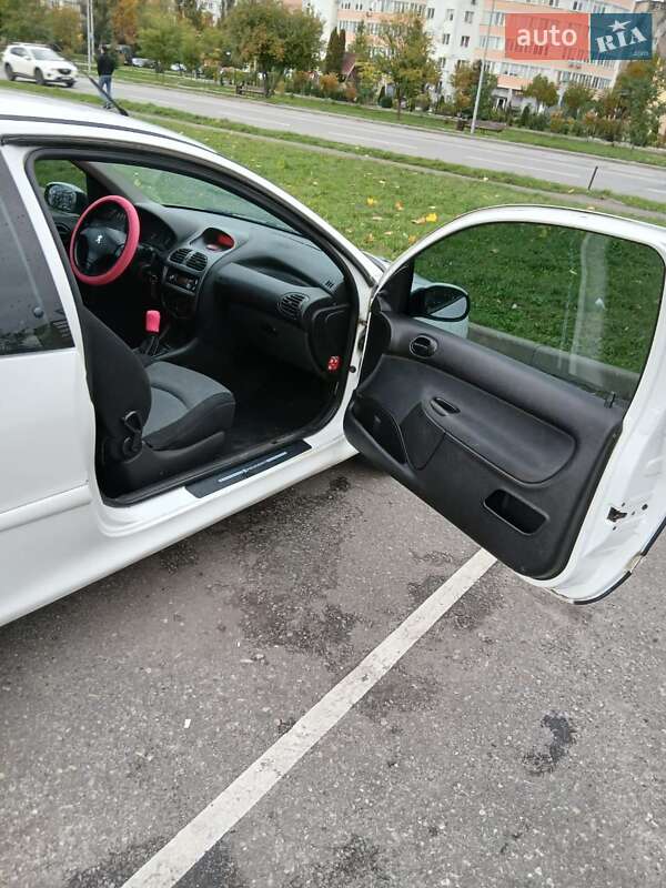 Универсал Peugeot 206 2004 в Ивано-Франковске