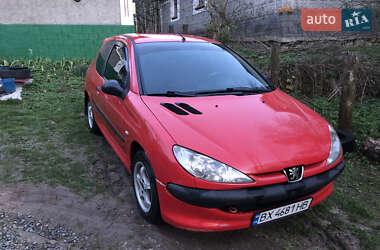 Хэтчбек Peugeot 206 2002 в Сатанове