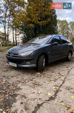 Седан Peugeot 206 2007 в Долине