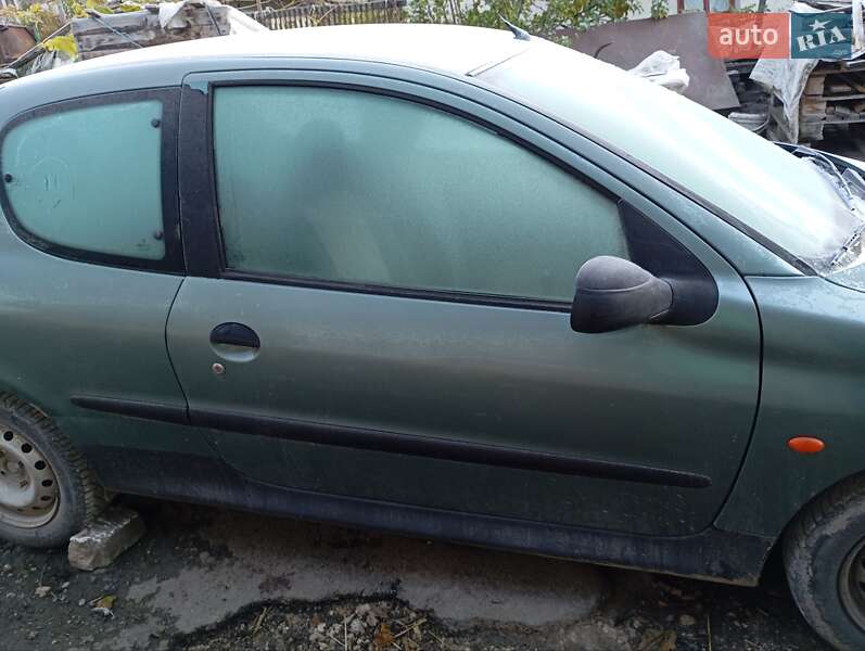 Хэтчбек Peugeot 206 1998 в Тернополе фото 2 Хэтчбек Peugeot 206 1998 в Тернополе