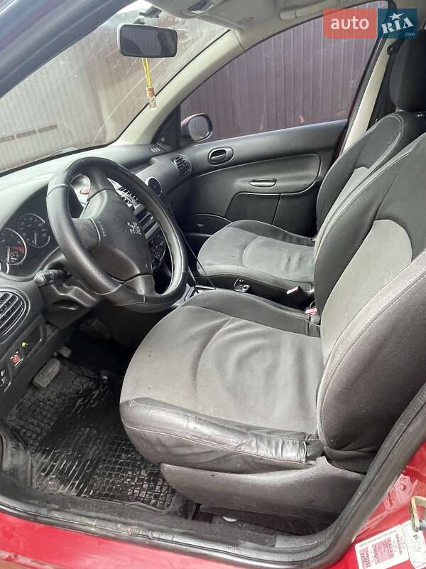 Хетчбек Peugeot 206 2006 в Києві фото 7 Хетчбек Peugeot 206 2006 в Києві