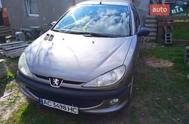 Хетчбек Peugeot 206 1999 в Володимирі